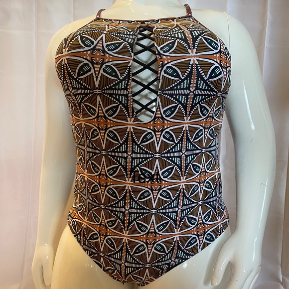 Swimsuit - Picture 2 of 2